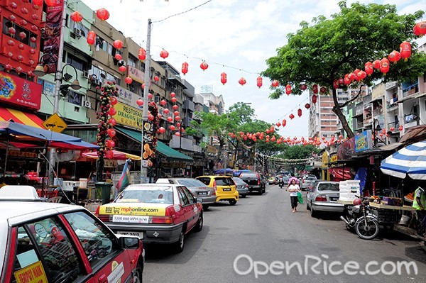 OpenRice Malaysia, Jalan Alor, Tengkat Tong Shin, Meng Kee Char Siew, barbecued chicken wing, Wong Ah Wah, fish ball noodle, Uncle Lim, pan mee, Gou Lou, fish head noodle, Charn Kee, drunken chicken noodle, sister, Ngau Kee, beef noodle, crispy fried egg, Restoran Muar