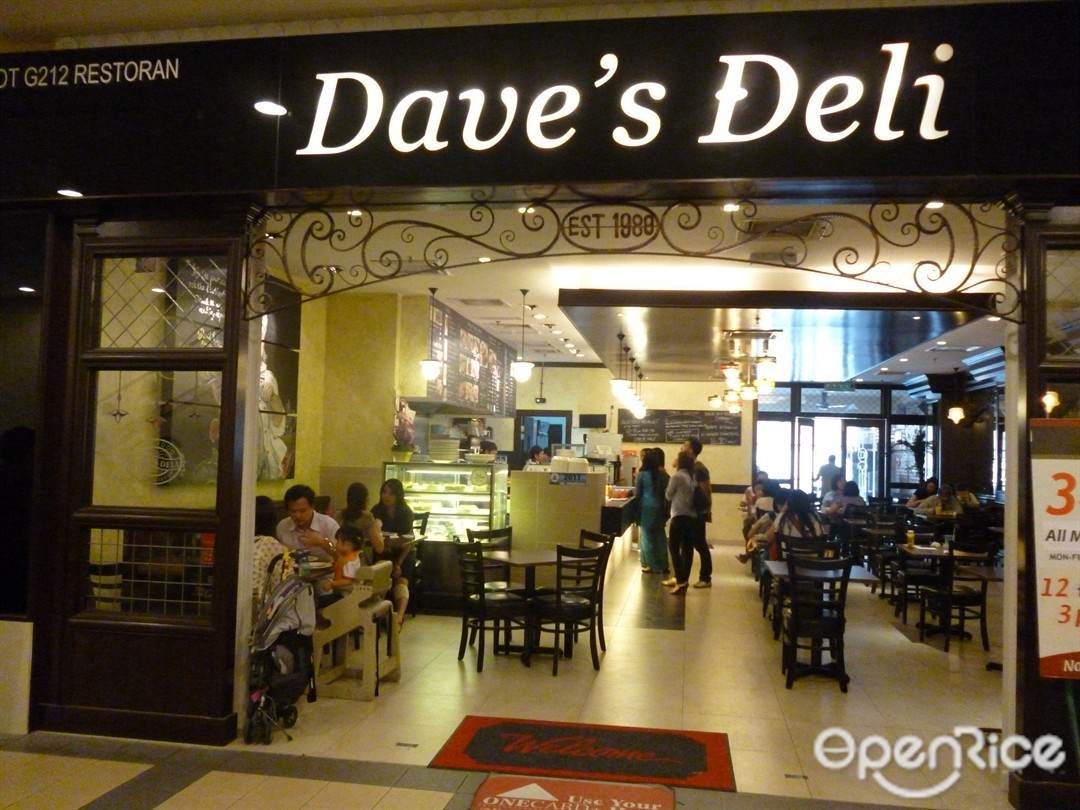Dave's Deli's Menu Western variety Pizza/Pasta Restaurant in Bandar