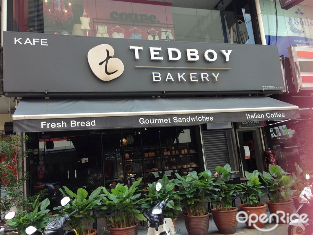 Tedboy Bakery's Photo Pizza/Pasta Café in Bangsar Bangsar Village 1