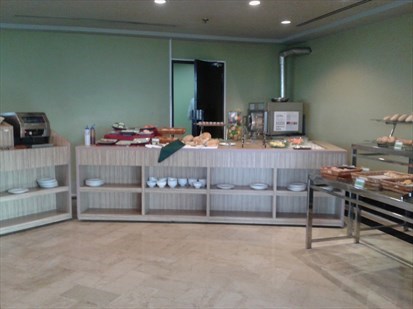 Sandwich, danish and fruit section