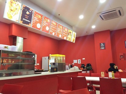 shop's breezy environment
